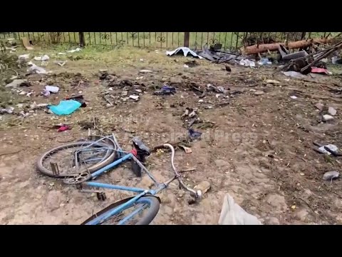 Russian glide bomb strikes village in eastern Ukraine, local officials say